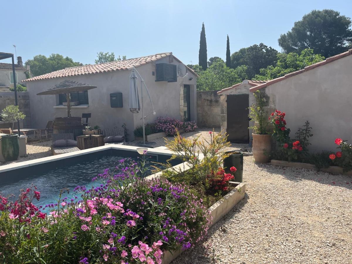 Апартаменты Studio Dans Les Alpilles Фонвьей Экстерьер фото