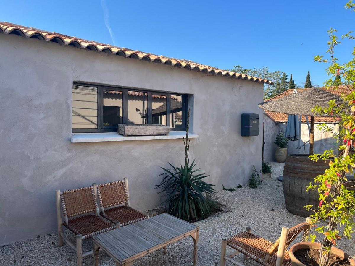 Апартаменты Studio Dans Les Alpilles Фонвьей Экстерьер фото