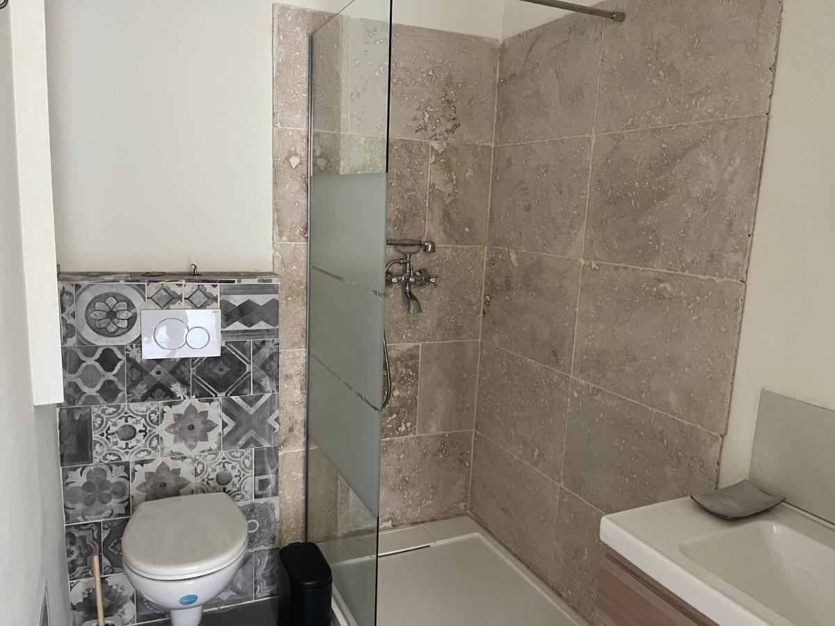 Апартаменты Studio Dans Les Alpilles Фонвьей Экстерьер фото